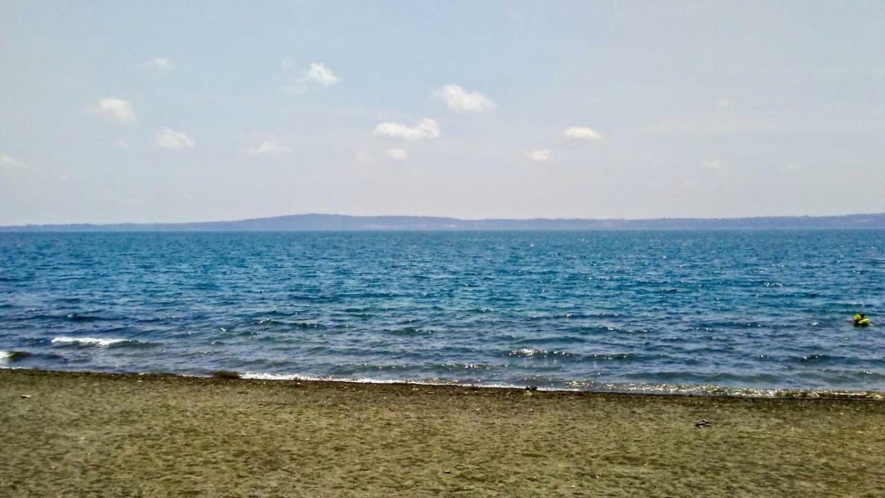 Alloggio Turistico D'Annunzio Bracciano  Exterior photo